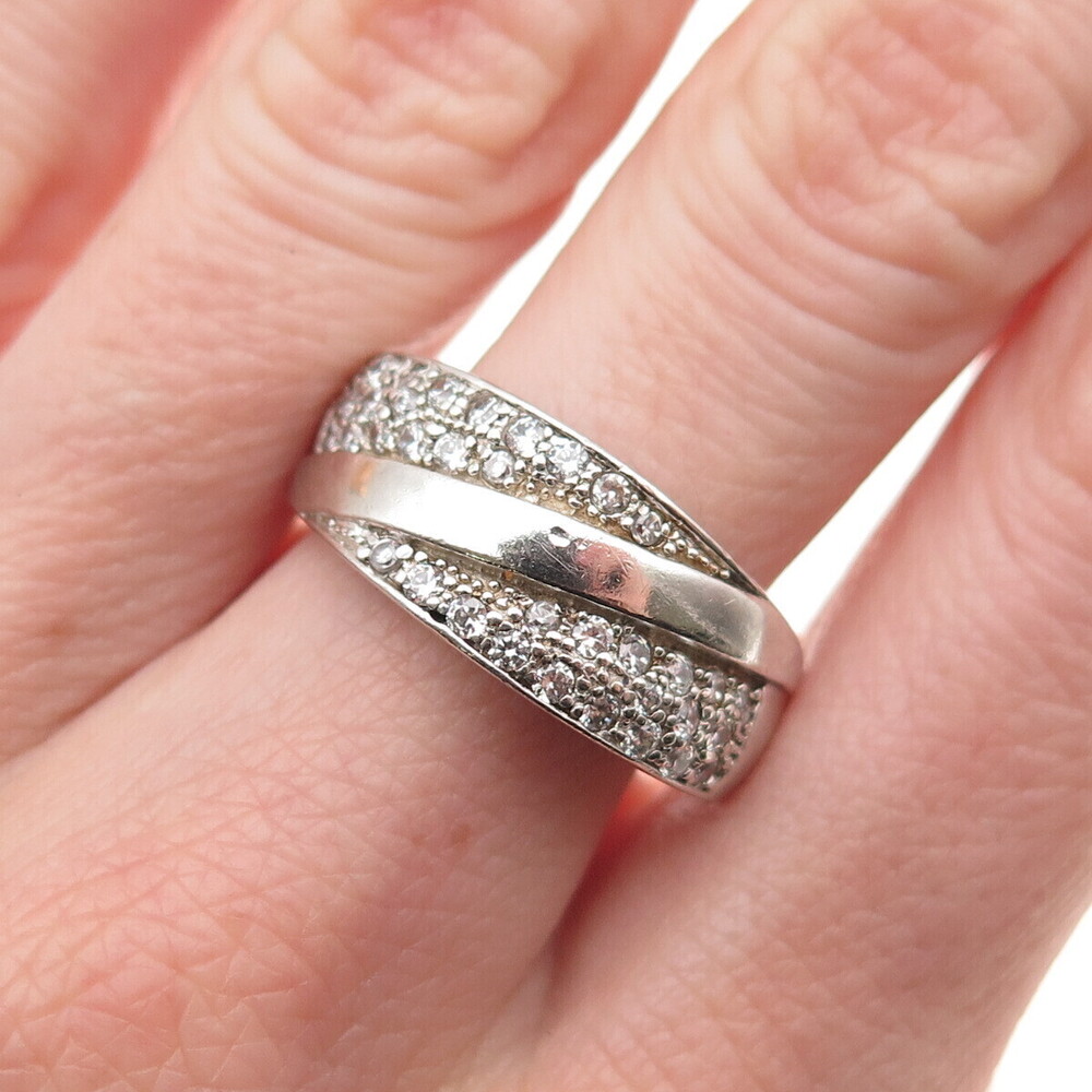 925 Sterling Silver Round-Cut C Z Modernist Ring Size 9.5